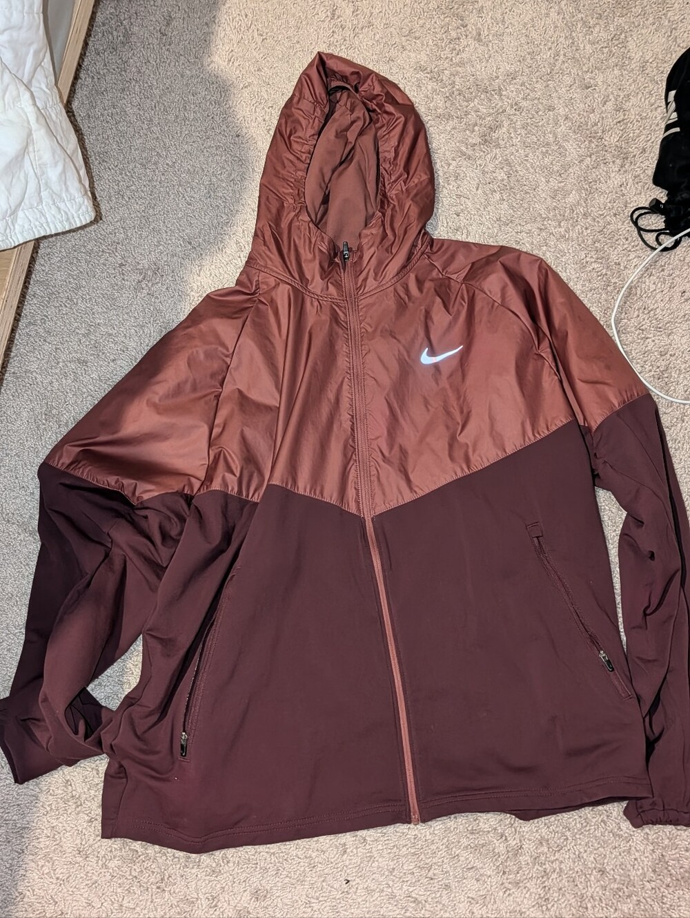 Nike Men’s Two-Tone Maroon Hooded Windbreaker Jacket